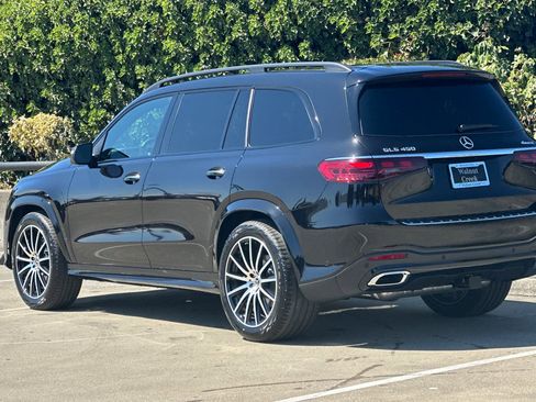 New 2025 Mercedes-Benz GLS 450 4MATIC image 3