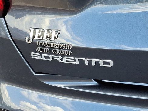 Used 2023 Kia Sorento SX image 34