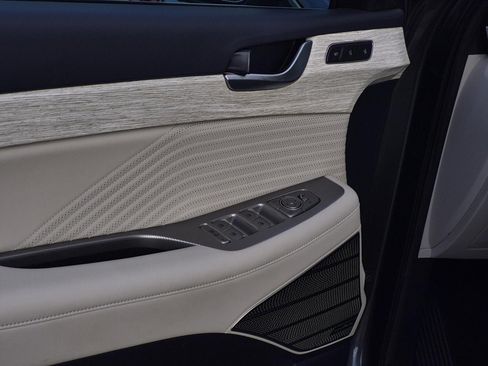 Used 2025 Hyundai Palisade Calligraphy FWD image 14