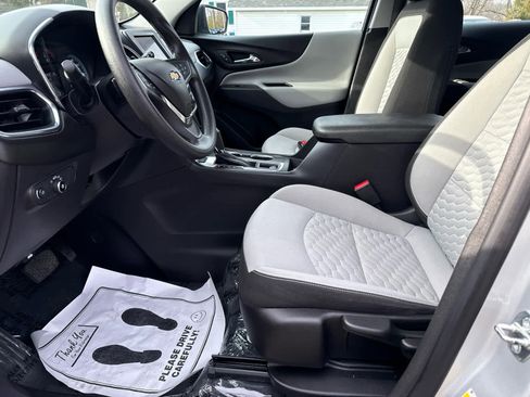 Used 2021 Chevrolet Equinox LS image 11