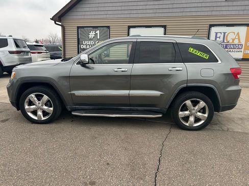 Used 2011 Jeep Grand Cherokee Overland Summit AWD/4WD image 8