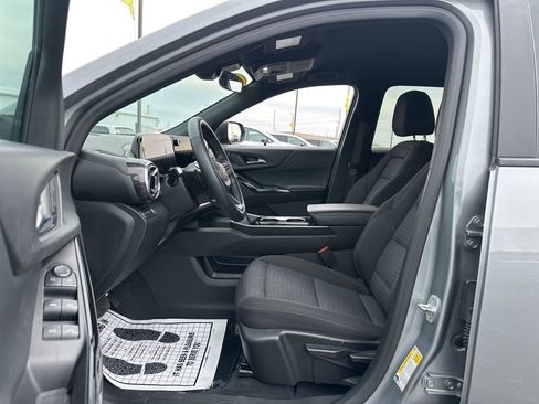 Used 2025 Chevrolet Equinox LT AWD/4WD image 8