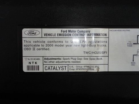 Used 2006 Lincoln Navigator Luxury image 28