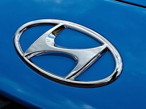 Certified 2023 Hyundai Kona SEL AWD/4WD image 29