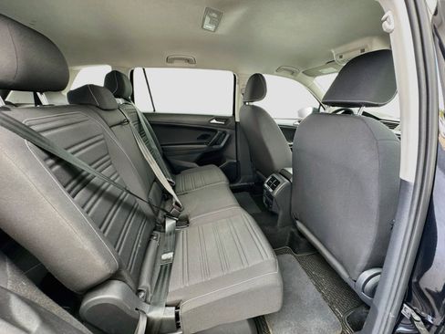 Used 2022 Volkswagen Tiguan S FWD image 19