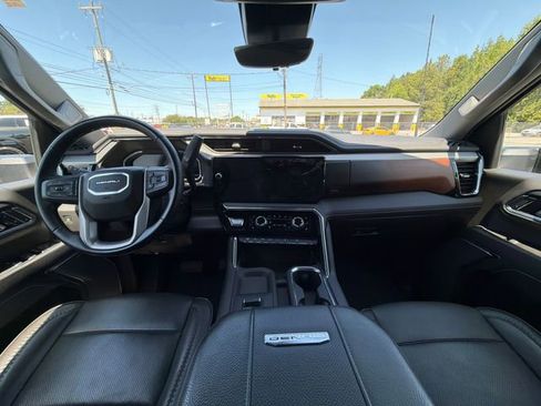 Used 2025 GMC Sierra 3500 Denali w/ Technology Package AWD/4WD image 36