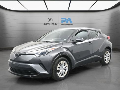 Used 2019 Toyota C-HR LE image 1