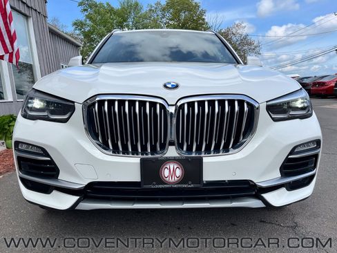 Used 2021 BMW X5 xDrive40i w/ Premium Package image 3