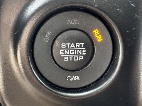 Used 2022 Jeep Gladiator Mojave image 22