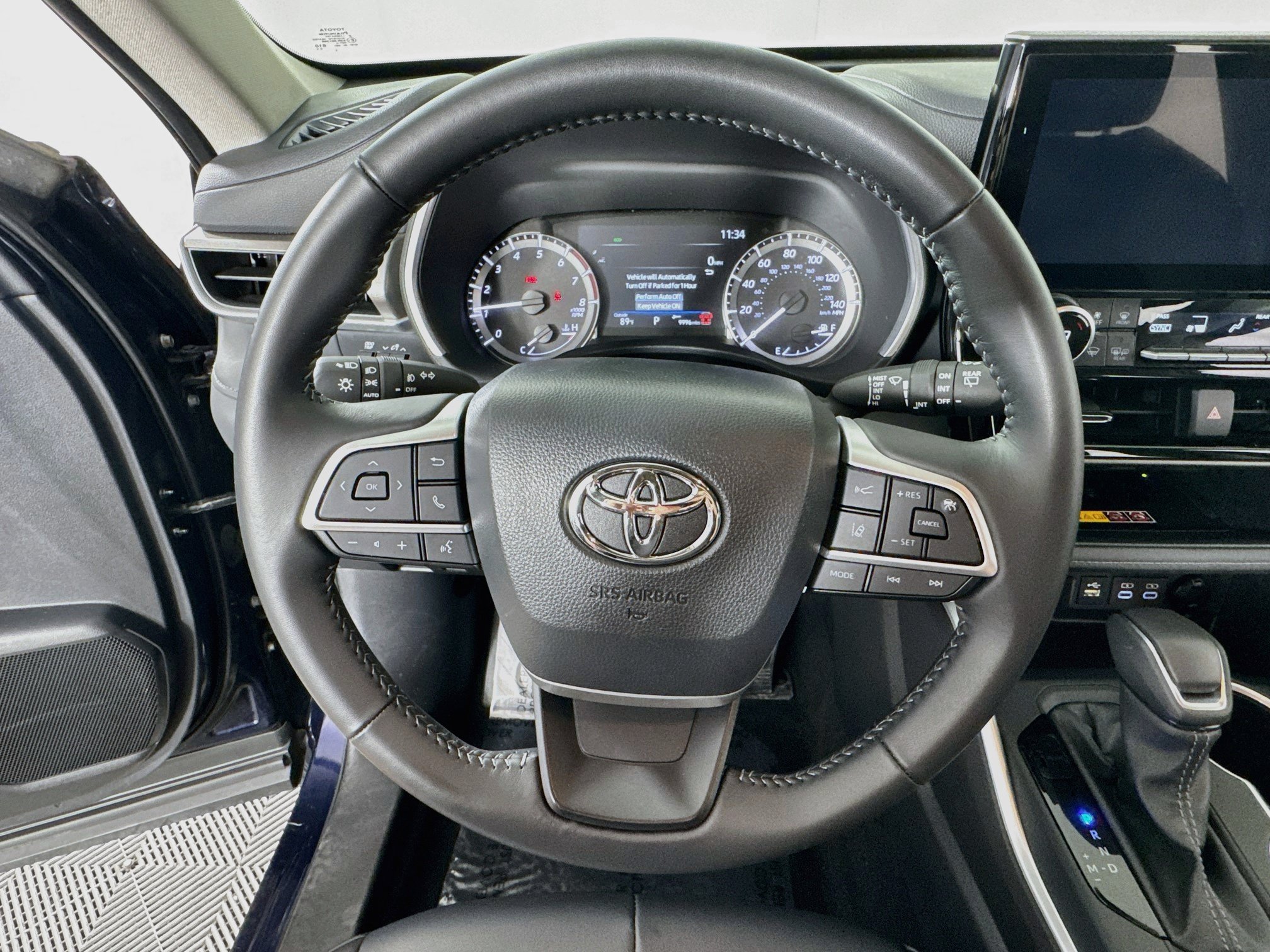 Used 2026 Toyota Highlander XLE AWD/4WD image 13