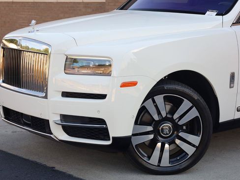 Used 2019 Rolls-Royce Cullinan AWD/4WD image 5