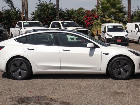 Used 2023 Tesla Model 3 Standard Range RWD image 10