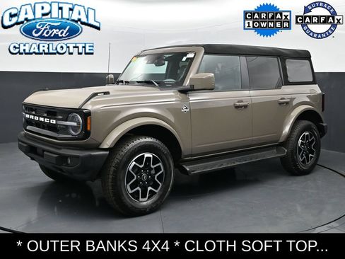 Used 2025 Ford Bronco Outer Banks AWD/4WD image 2