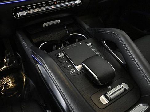 Certified 2025 Mercedes-Benz GLS 450 4MATIC image 13