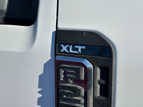 Used 2024 Ford F250 XLT w/ FX4 Off-Road Package image 5