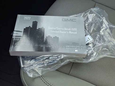Used 2022 GMC Sierra 1500 SLT w/ SLT Premium Plus Package image 29