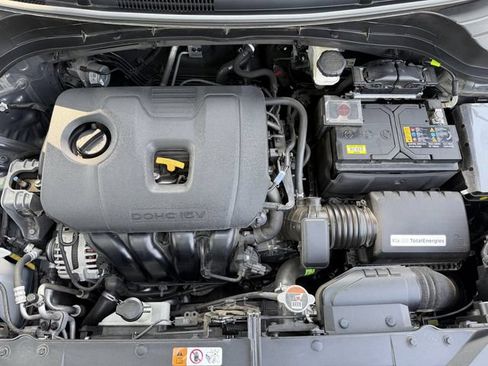 Certified 2023 Kia Soul LX w/ LX Technology Package FWD image 33
