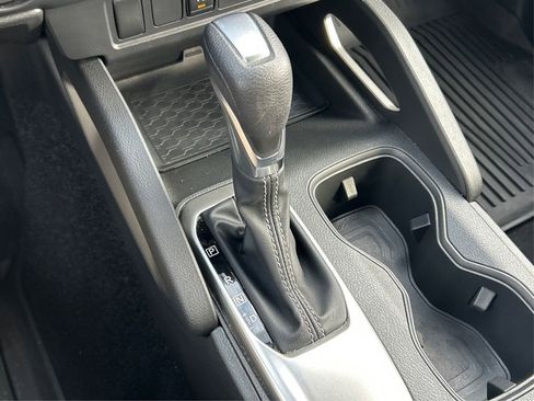 Used 2023 Nissan Frontier SV w/ Technology Package image 39