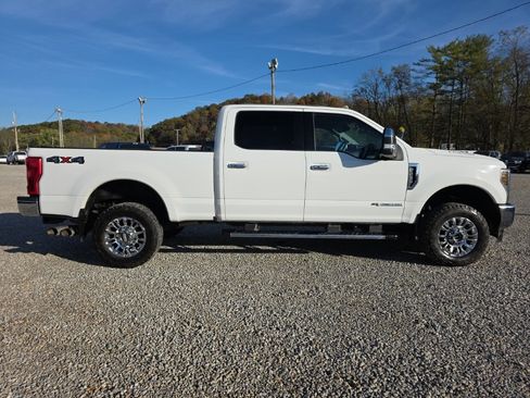 Used 2018 Ford F250 Lariat w/ Lariat Ultimate Package image 4
