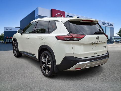 Certified 2023 Nissan Rogue Platinum w/ Platinum Premium Package AWD/4WD image 4