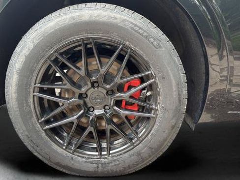 Used 2022 Genesis GV70 2.5T AWD/4WD image 24