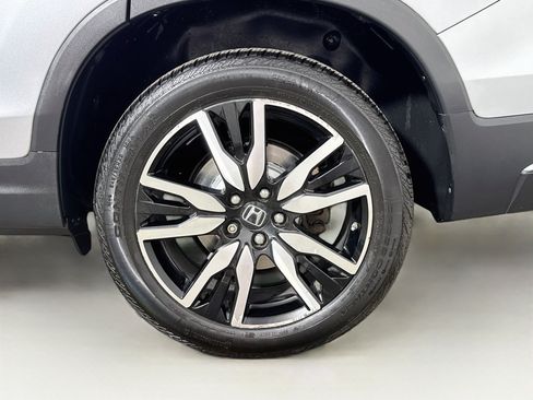 Used 2021 Honda Pilot Touring image 31
