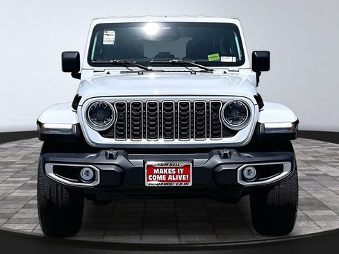 Used 2025 Jeep Wrangler Unlimited Sahara AWD/4WD image 27
