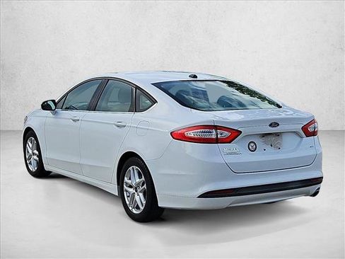 Used 2015 Ford Fusion SE FWD image 7