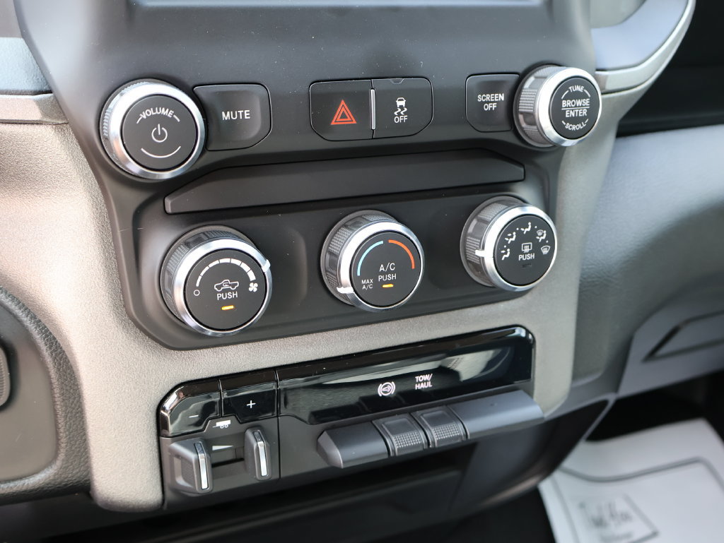 Used 2019 RAM 2500 Tradesman AWD/4WD image 35