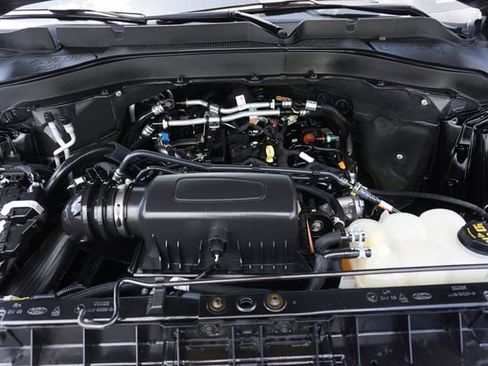 Used 2023 Ford Explorer XLT RWD image 22