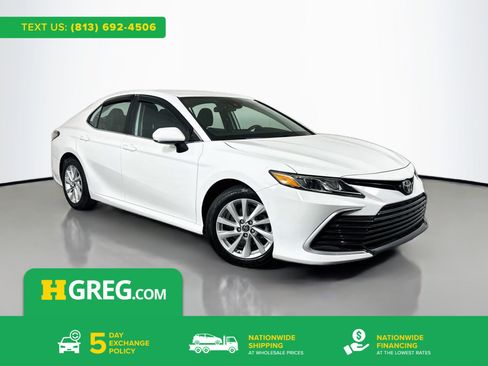 Used 2021 Toyota Camry LE FWD image 1