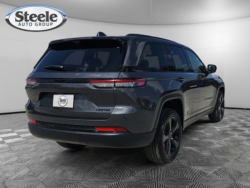 New 2025 Jeep Grand Cherokee Limited w/ Luxury Tech Group II image 5
