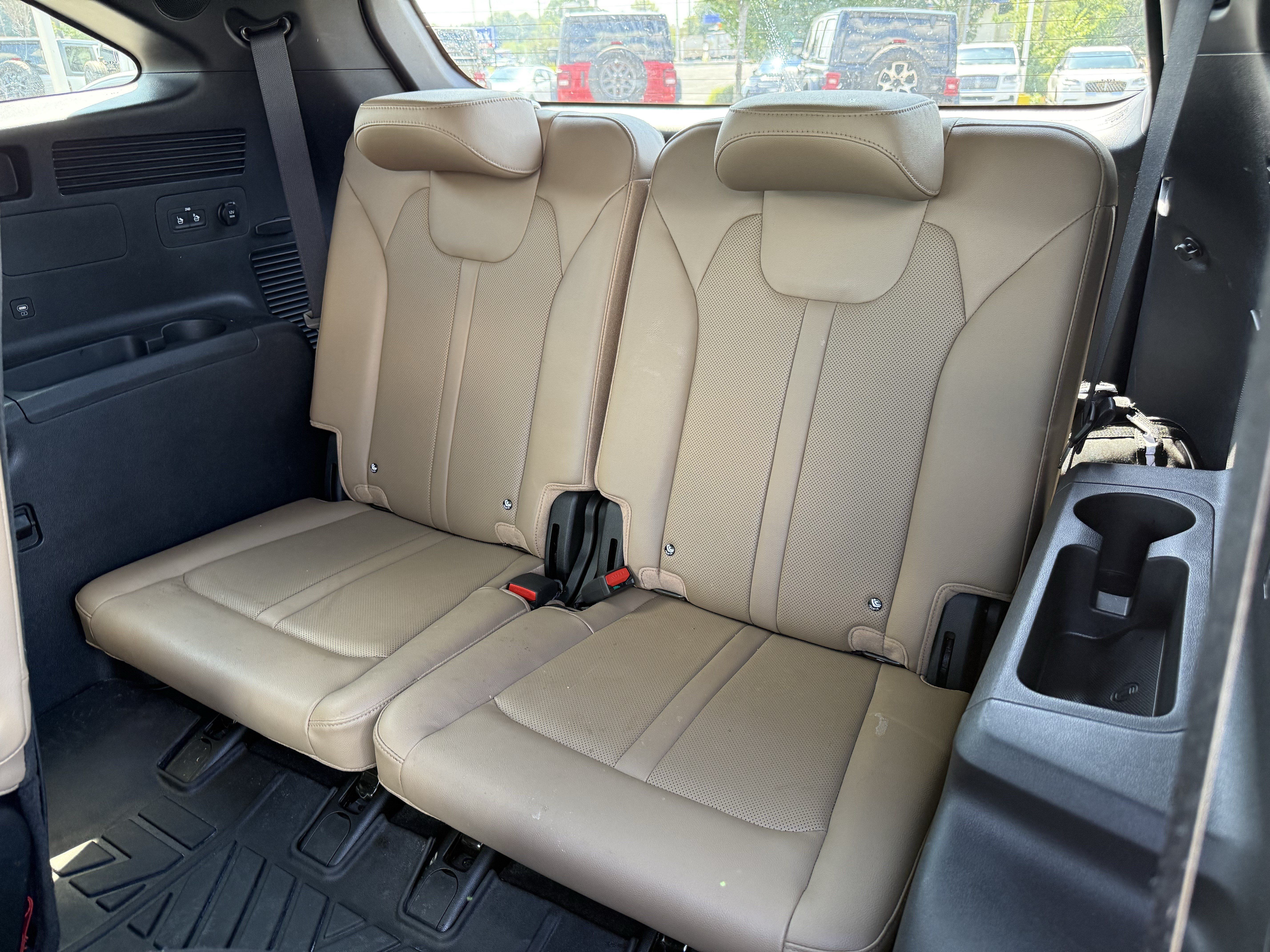 Used 2025 Kia Sorento SX Prestige w/ Olive Brown Leather Package AWD/4WD image 33