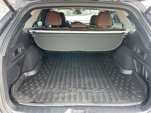 Used 2025 Subaru Outback Touring XT image 29