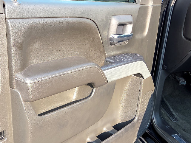 Used 2017 Chevrolet Silverado 1500 LT w/ All Star Edition AWD/4WD image 16