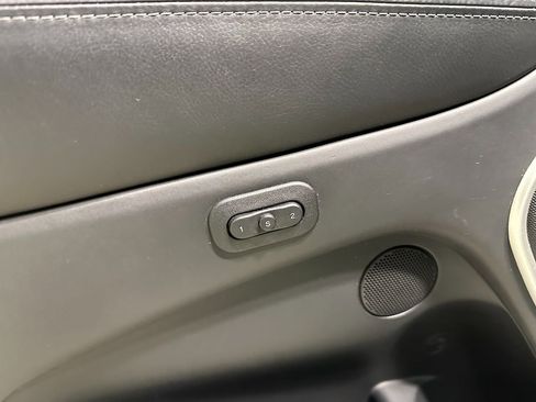 Used 2020 Jeep Grand Cherokee SRT image 29