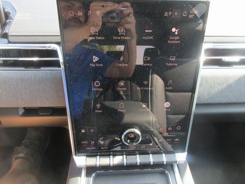 New 2026 GMC Sierra EV Elevation image 14