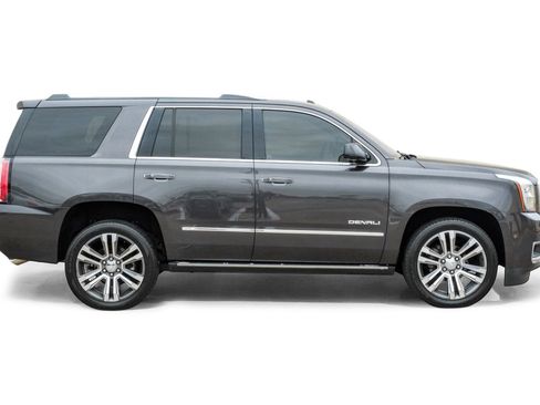 Used 2018 GMC Yukon Denali w/ Denali Ultimate Package RWD image 7