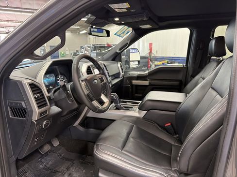 Used 2020 Ford F150 Lariat w/ Equipment Group 502A Luxury AWD/4WD image 20