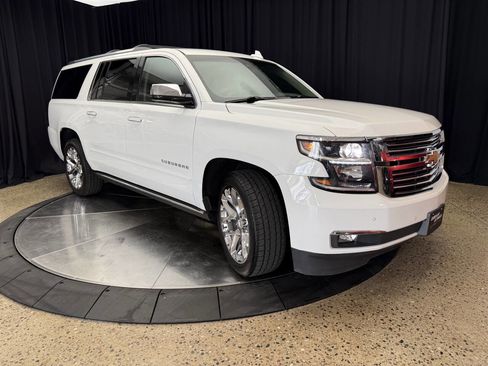 Used 2017 Chevrolet Suburban Premier AWD/4WD image 11