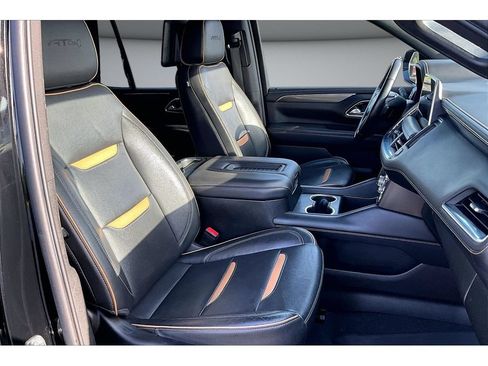 Used 2022 GMC Yukon AT4 w/ AT4 Premium Plus Package AWD/4WD image 45