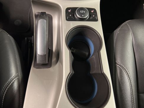 Used 2015 Ford C-MAX Energi SEL w/ Equipment Group 302A image 15