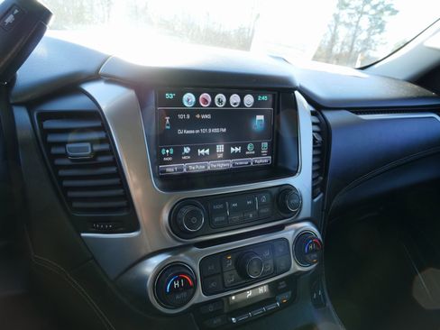 Used 2016 Chevrolet Tahoe LT image 29