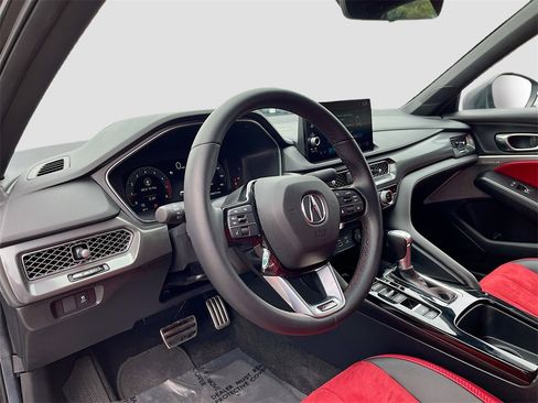 Used 2025 Acura Integra A-Spec image 9