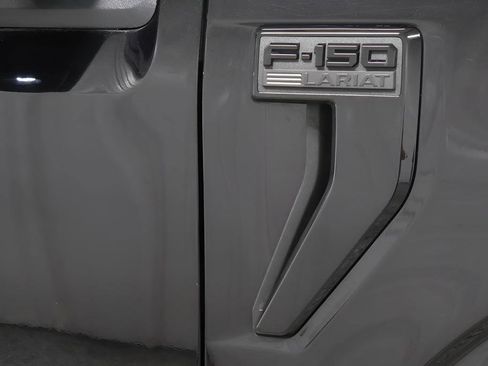Used 2025 Ford F150 Lariat AWD/4WD image 34