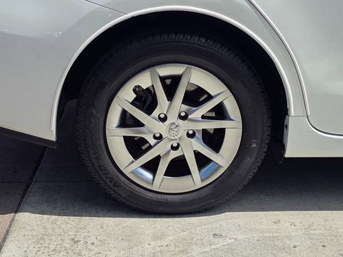 Used 2015 Toyota Prius V Three FWD image 12