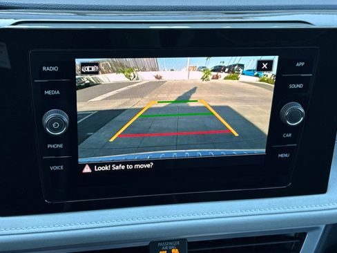 New 2025 Volkswagen Taos SE image 17