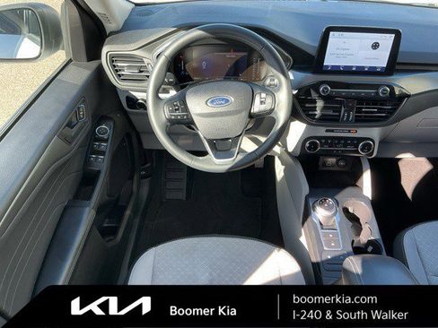 Used 2024 Ford Escape Active image 14