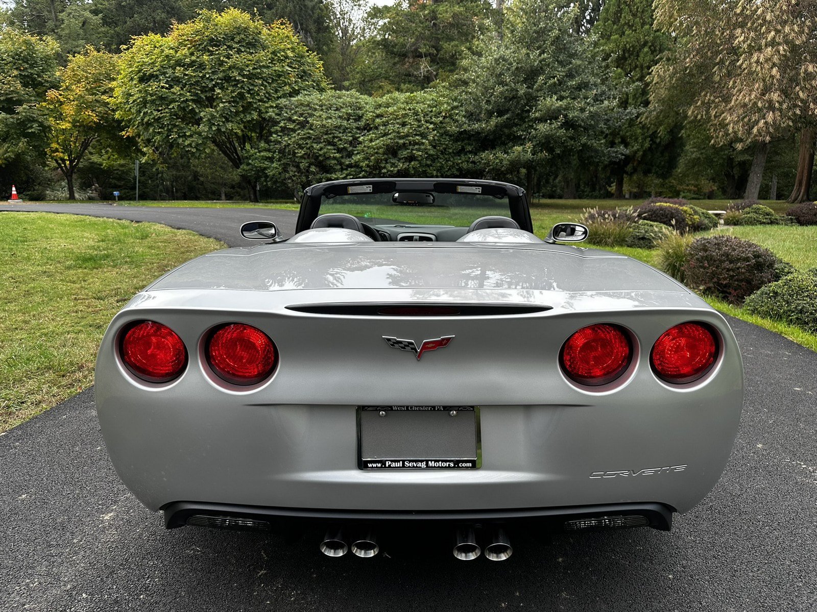 Used 2007 Chevrolet Corvette Convertible w/ Preferred Equipment Group RWD image 8