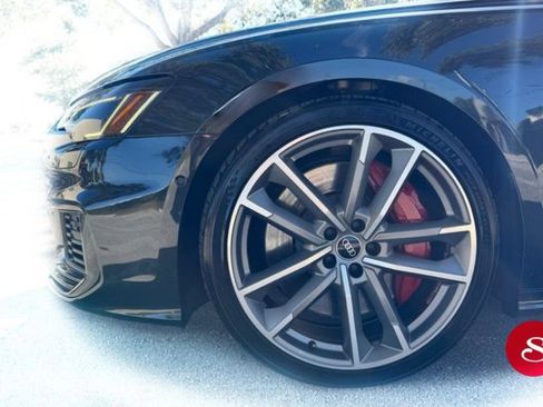 Used 2021 Audi S6 Premium Plus w/ S Sport Package image 14